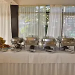 Hotel Four Seasons 3*