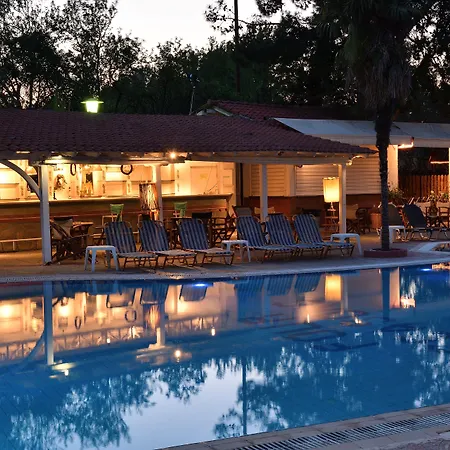 Four Seasons Hotell Trílofon