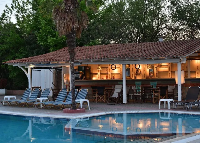 Hotell Four Seasons 3*