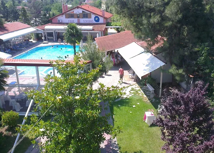 Hotell Four Seasons 3*