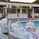 Four Seasons Trílofon