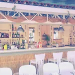 Four Seasons 3*