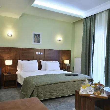 Four Seasons 3*