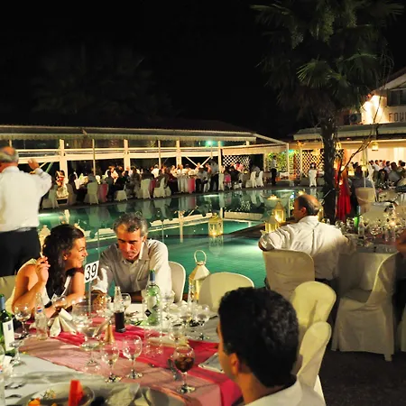 Four Seasons 3*