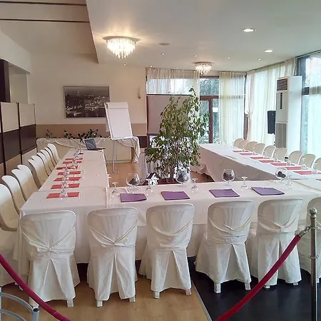 Four Seasons 3* Trilofo (Thessaloniki)