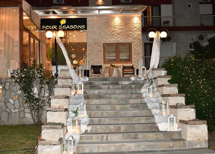 Отель Four Seasons
