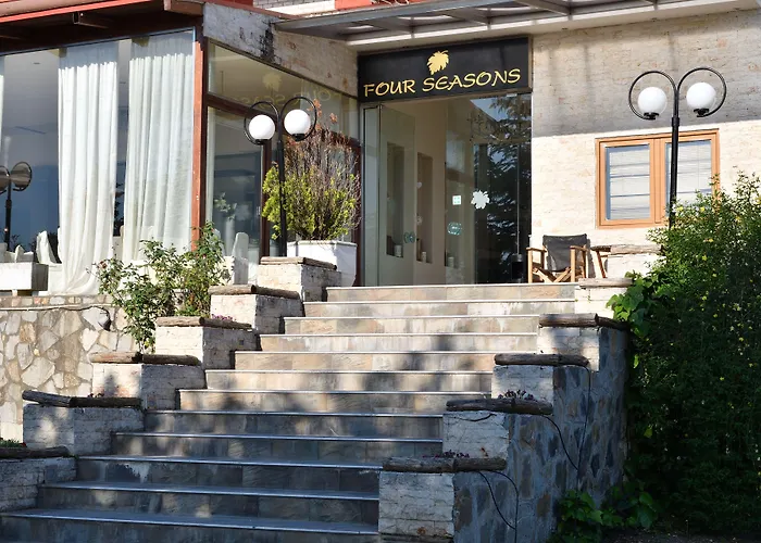 Отель Four Seasons